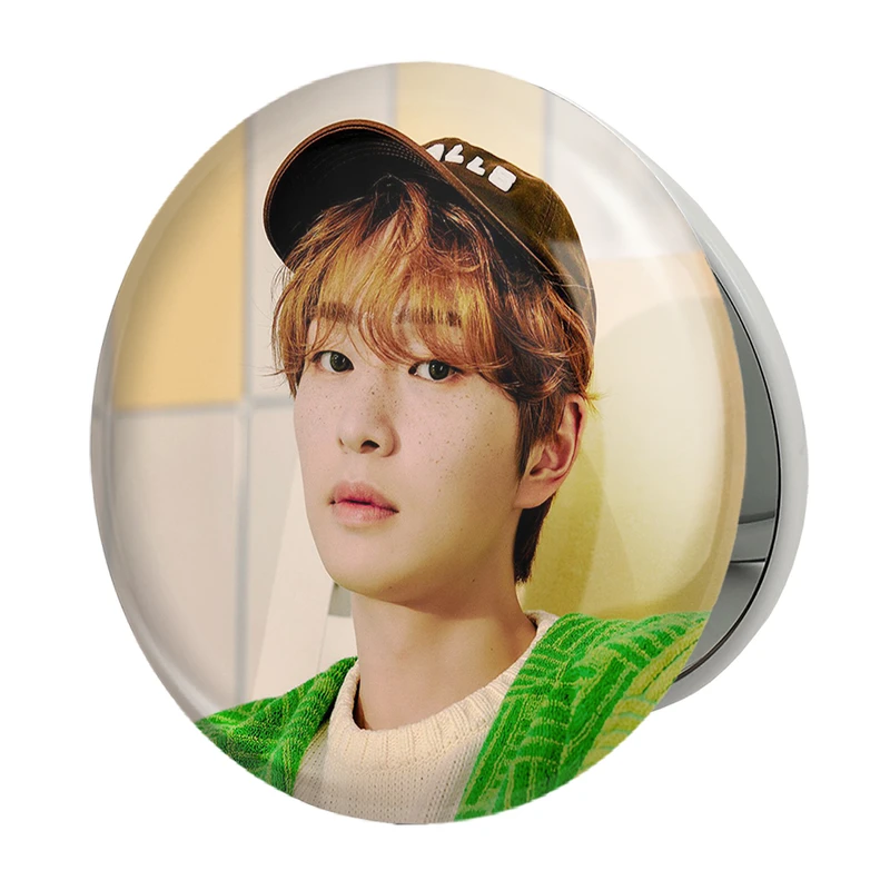 آینه جیبی خندالو طرح اونیو گروه شاینی Shinee مدل تاشو کد 21310 