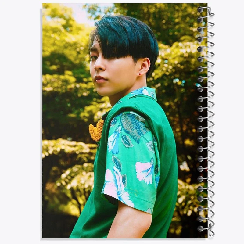 دفتر مشق 50 برگ خندالو مدل شیومین گروه اکسو EXO کد 13506