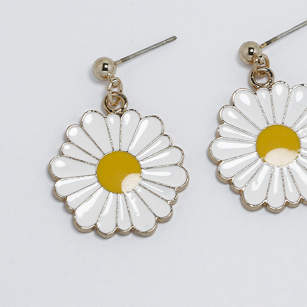 گوشواره دخترانه مدل استیل کد 41 گوشواره دخترانه مدل استیل کد 41