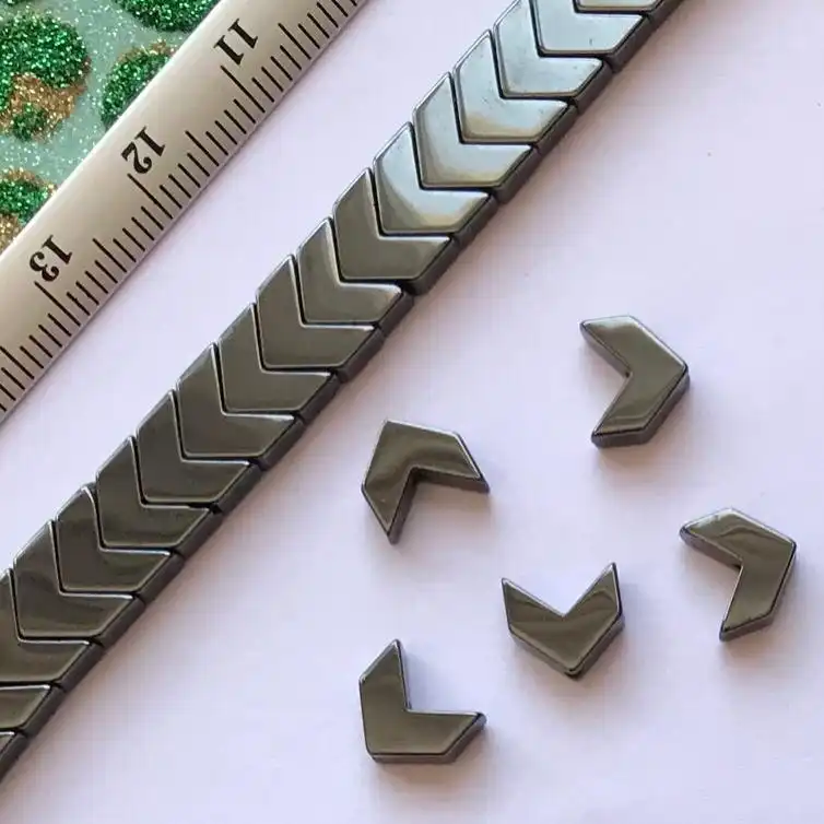 مهره دستبند مدل حدید فلشی کد 209 مجموعه 75 عددی