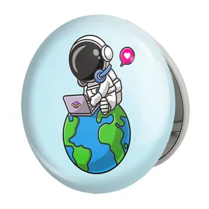 آینه جیبی خندالو طرح فضانورد مدل تاشو کد 25101 