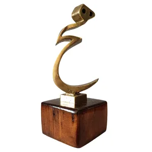 دکوری برنجی مدل هیچ