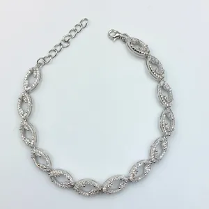 دستبند نقره زنانه مدل 01