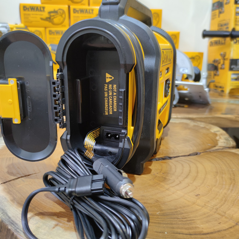 پمپ باد شارژی دیوالت مدل DCC020IB