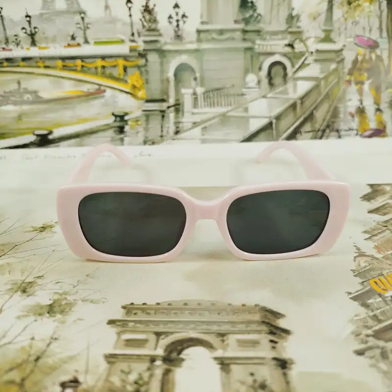 عینک آفتابی بچگانه مدل CH12 کد PI