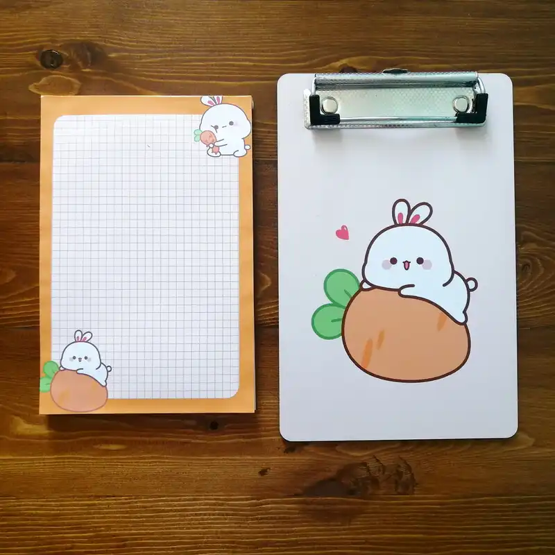 تخته شاسی طرح خرگوش و هویج فانتزی سایز A6 به همراه کاغذ