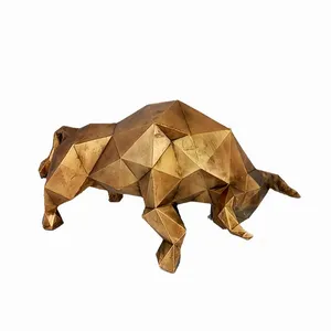 مجسمه مدل گاومیش هندسی