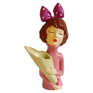 مجسمه مدل دختر گلدان به دست کد ۹۰۸