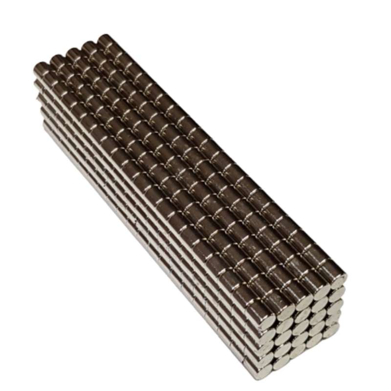 آهن ربا مدل M5-5 کد ۱۲۳۲ بسته ۵۰۰ عددی آهن ربا مدل M5-5 کد ۱۲۳۲ بسته ۵۰۰ عددی