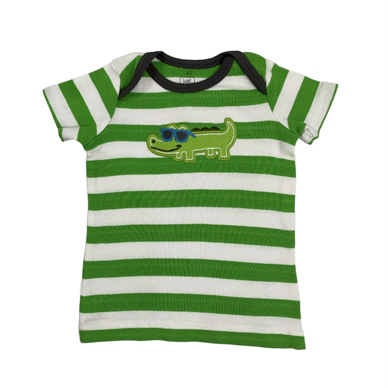 تی شرت آستین کوتاه نوزادی کارترز مدل راه راه طرح تمساح خندان