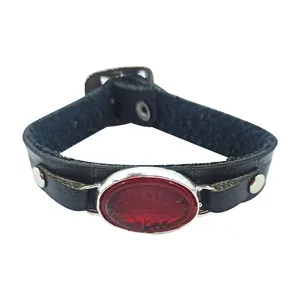 دستبند مردانه سلین کالا مدل عقیق خطی ce-As213