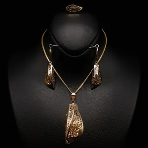 نیم ست طلا 18 عیار زنانه مدل 1EW796