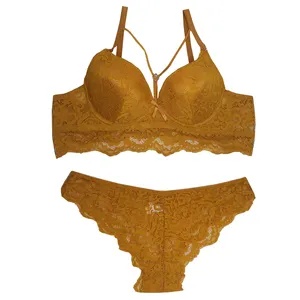 ست شورت و سوتین زنانه مدل  اسفنجی لیسا کد za