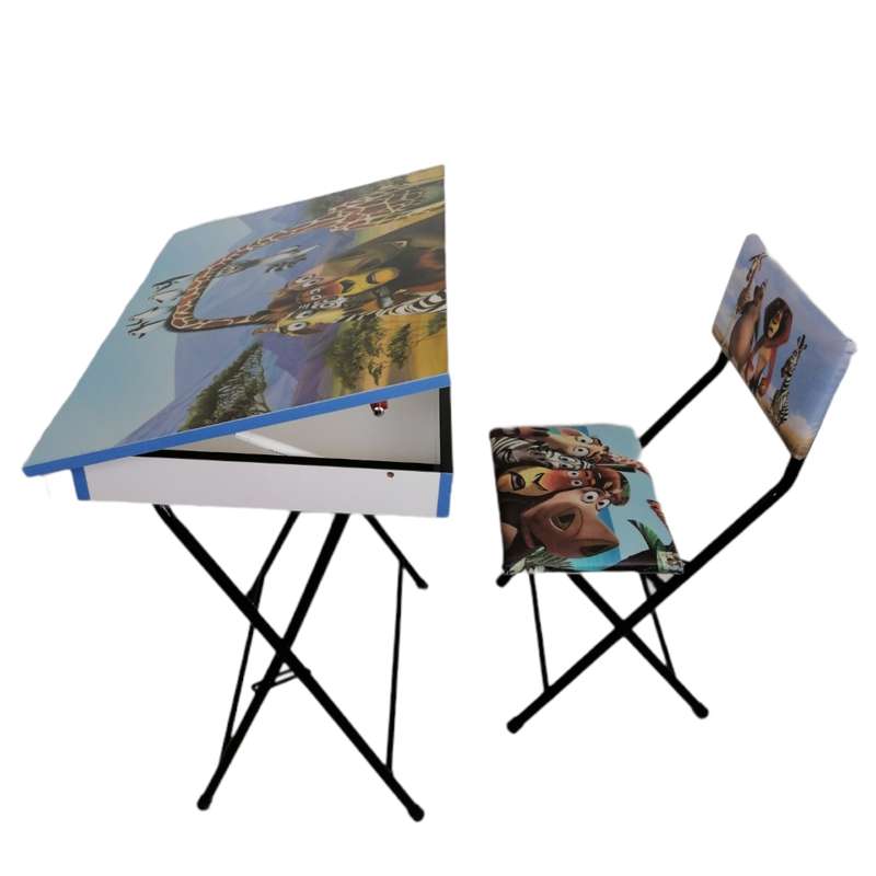 میز تحریر و صندلی مدل باکس دار تاشو طرح ماداگاسکار
