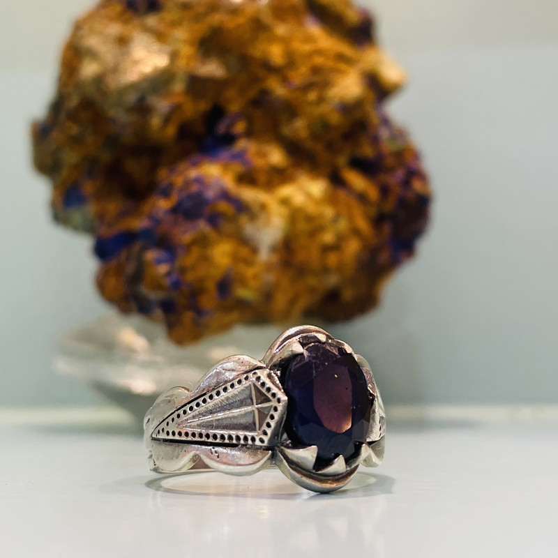 انگشتر نقره مردانه مدل دستساز سنگ یاقوت کبود