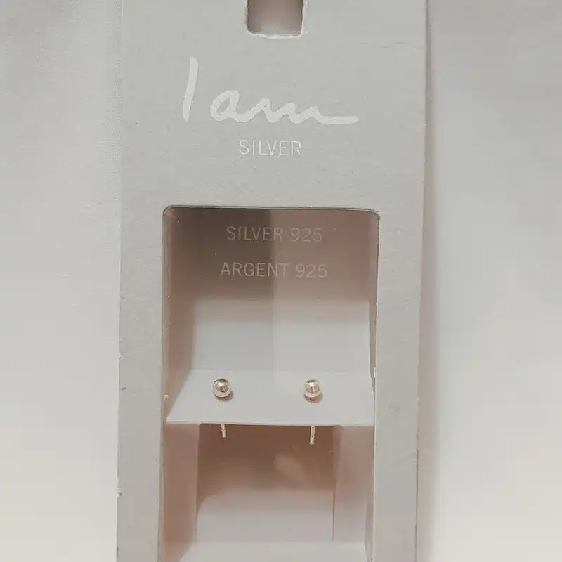 گوشواره نقره زنانه آی ام مدل مروارید 2