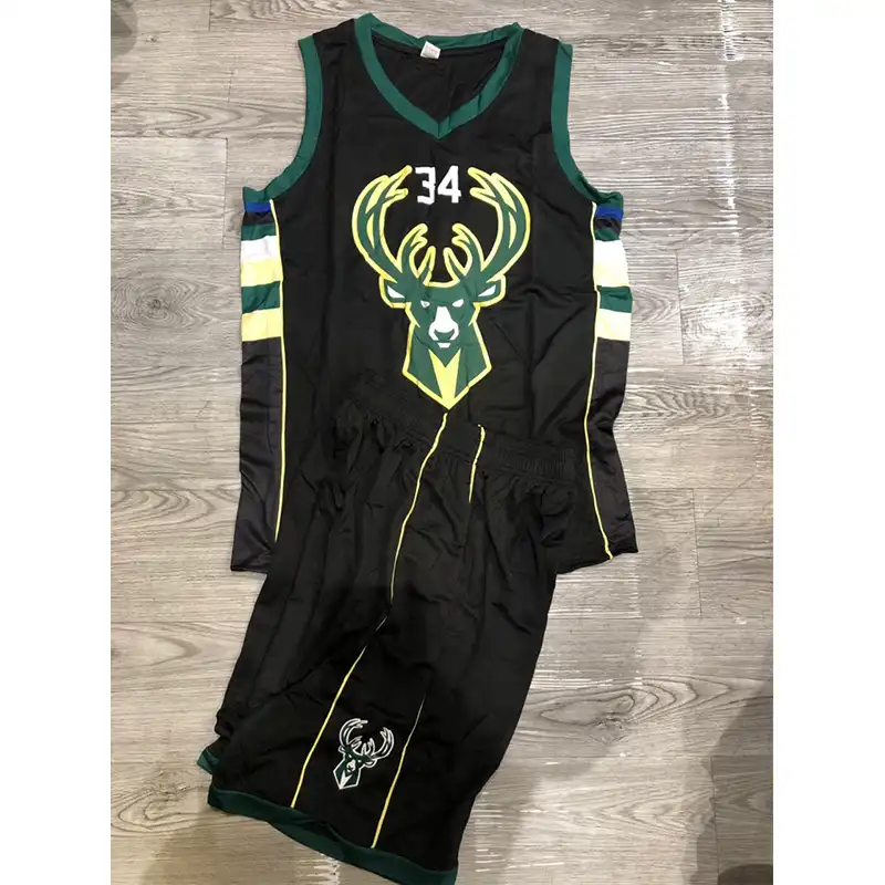 ست تاپ و شلوارک ورزشی مردانه مدل میلواکی کد 20221