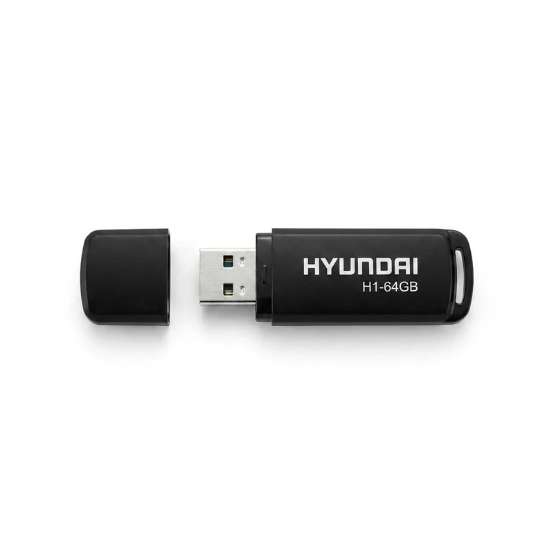 فلش مموری هیوندای مدل H1 ظرفیت 64GB با رابط USB 3.2، سرعت خواندن 100MB/s، سرعت نوشتن 30MB/s، مقاوم در برابر گرد و غبار و ضد لک، مجهز به درپوش محافظ و شیار اتصال بند