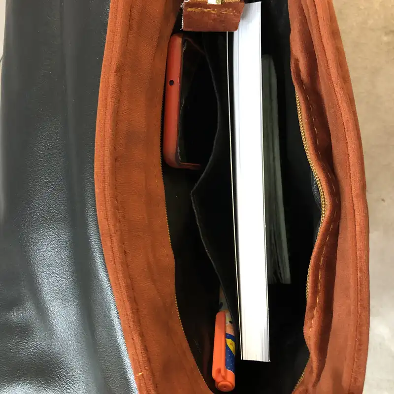 کیف دوشی زنانه مدل یکتا