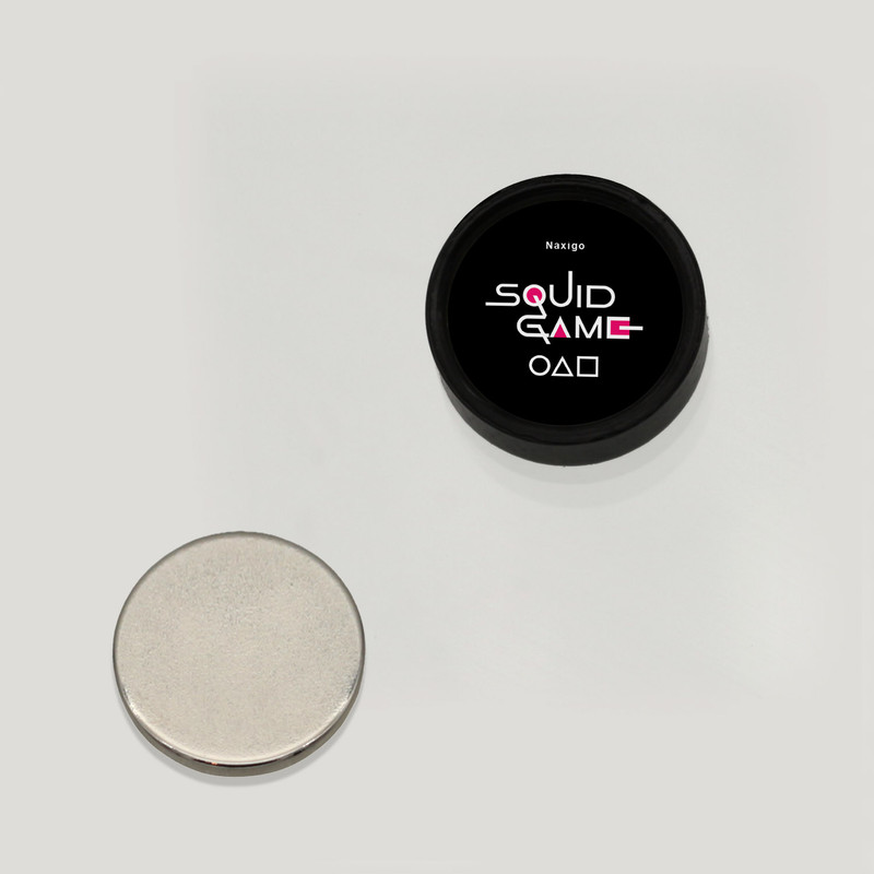 پیرسینگ گوش ناکسیگو مدل شب تاب طرح اسکوئید گیم کد PM6518