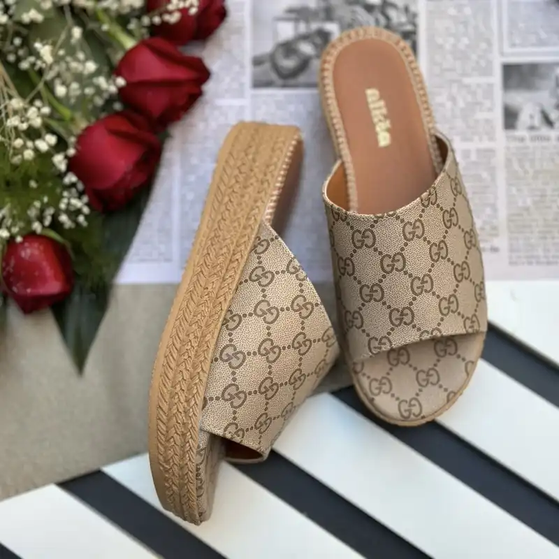 دمپایی زنانه مدل 2023