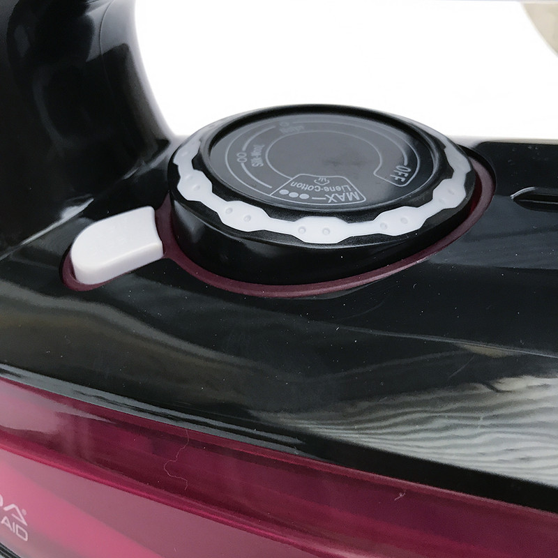 اتو بخار راوندا مدل RAV-1020