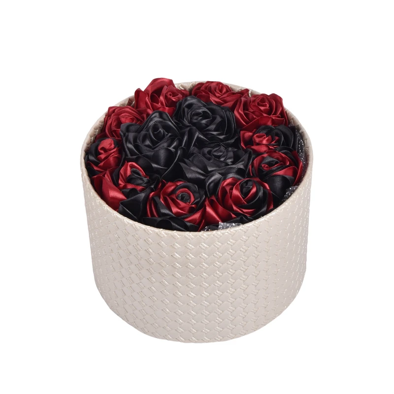 باکس گل مصنوعی مدل گل رز 13 شاخه کد 1335