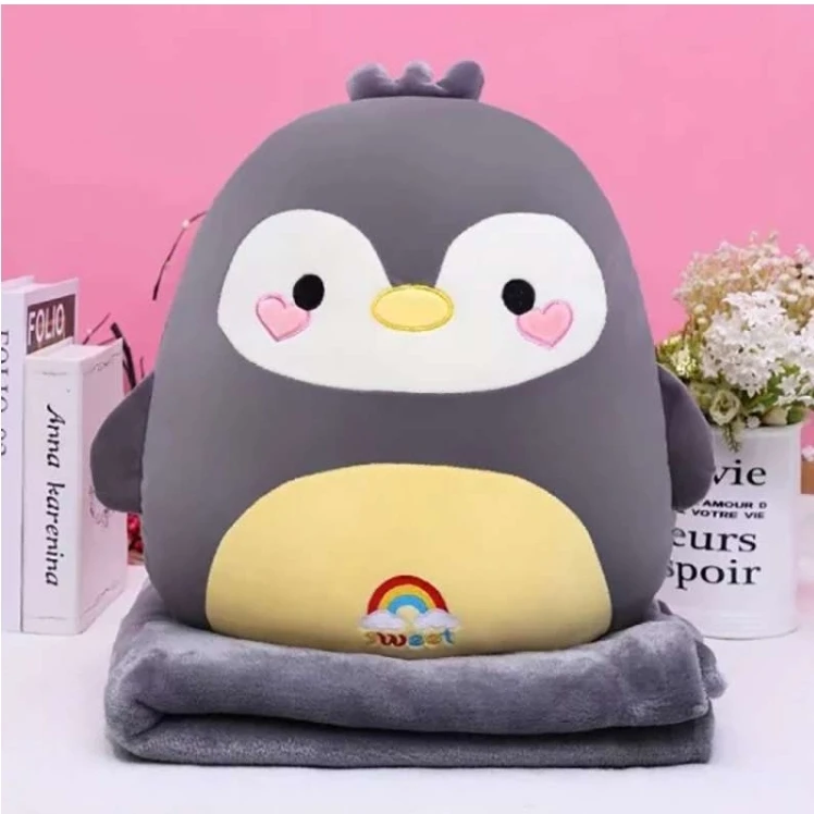عروسک بالشتی طرح پنگوئن ارتفاع 40 سانتی متر به همراه پتو