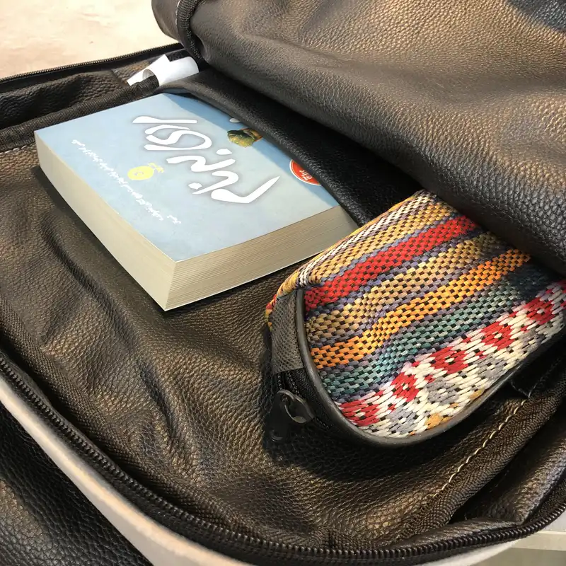 کوله پشتی زنانه مدل لبه‌دار