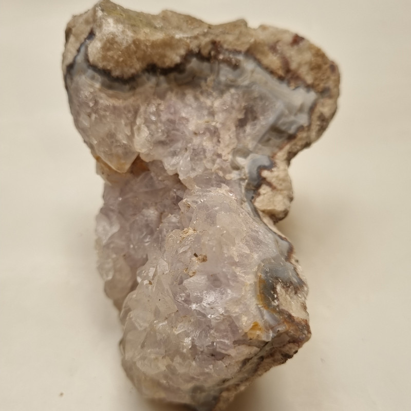 سنگ راف آمیتیست خط هنر مدل کلکسیونی کد  kh0217