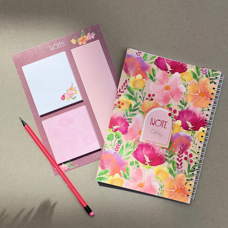 دفتر مشق 60 برگ مدل مینا به همراه نوت و کیف طلقی بسته 3 عددی