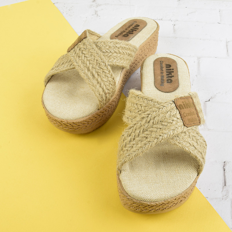 صندل زنانه نیکتا مدل Comfort Walking CR.2865