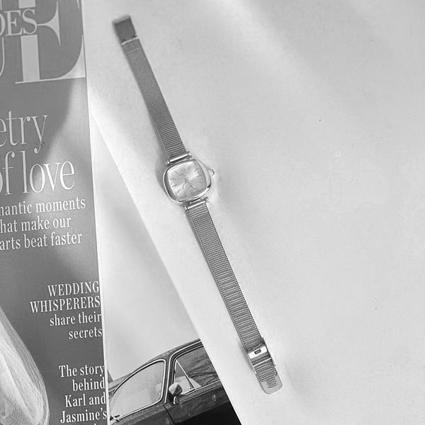 ساعت مچی عقربه ای زنانه مدل کلاسیک بند فلزی کد 4 -  - 2