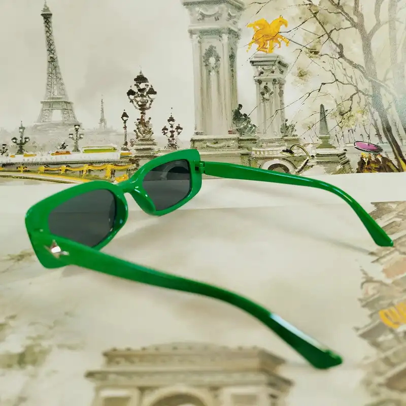 عینک آفتابی بچگانه مدل CH7 کد GR