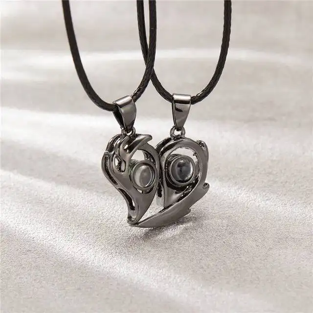 گردنبند مدل مکمل دوستت دارم به صد زبان طرح قلب کد 248 بسته 2 عددی