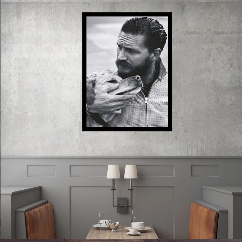 تابلو بکلیت طرح مشاهیر سینمای جهان تام هاردی مدل قاب شاسی B-S9745