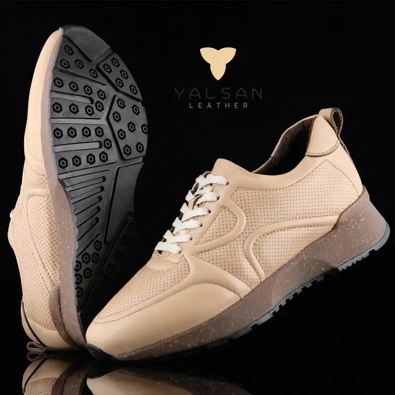 کفش روزمره زنانه چرم یلسان مدل ناتاشا کد GN-632-krm