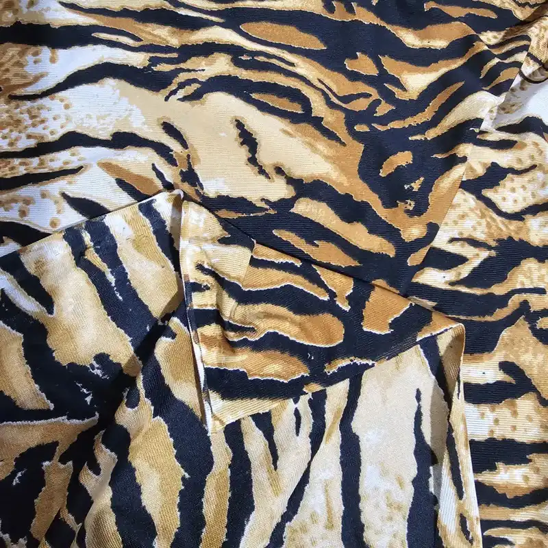 پارچه لباس مدل کشی طرح پلنگی کد 1