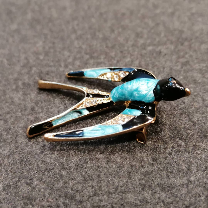 گل سینه زنانه کد Ki 05-114 گل سینه زنانه کد Ki 05-114