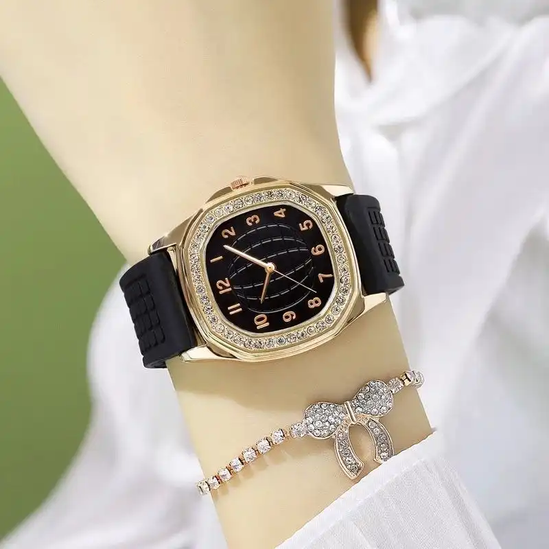 ساعت مچی عقربه ای زنانه مدل بولونmm