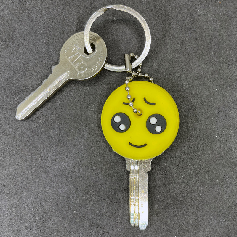 کاور کلید مدل Emoji Willing Face A01 به همراه آویز