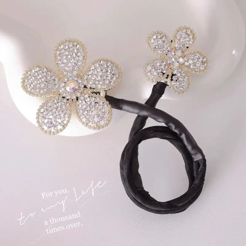 گیره مو زنانه مدل باندفر طرح دو گل نگینی