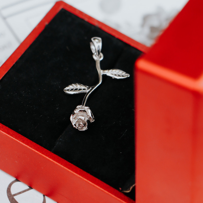 آویز گردنبند نقره زنانه جی تی ای مدل نایس 124