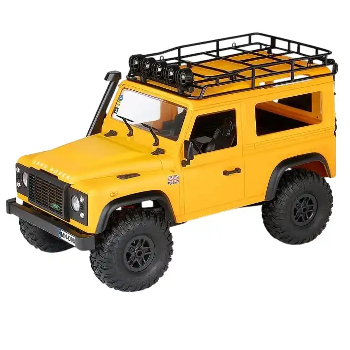 ماشین بازی کنترلی مدل لندرور طرح defender 90 2015