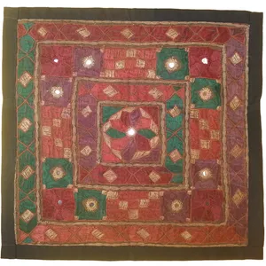 رومیزی سوزن دوزی مدل عسلی کد SOO65