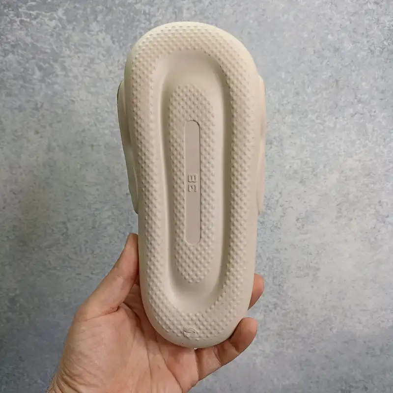 دمپایی زنانه مدل نفس طبی کد 1526-CR