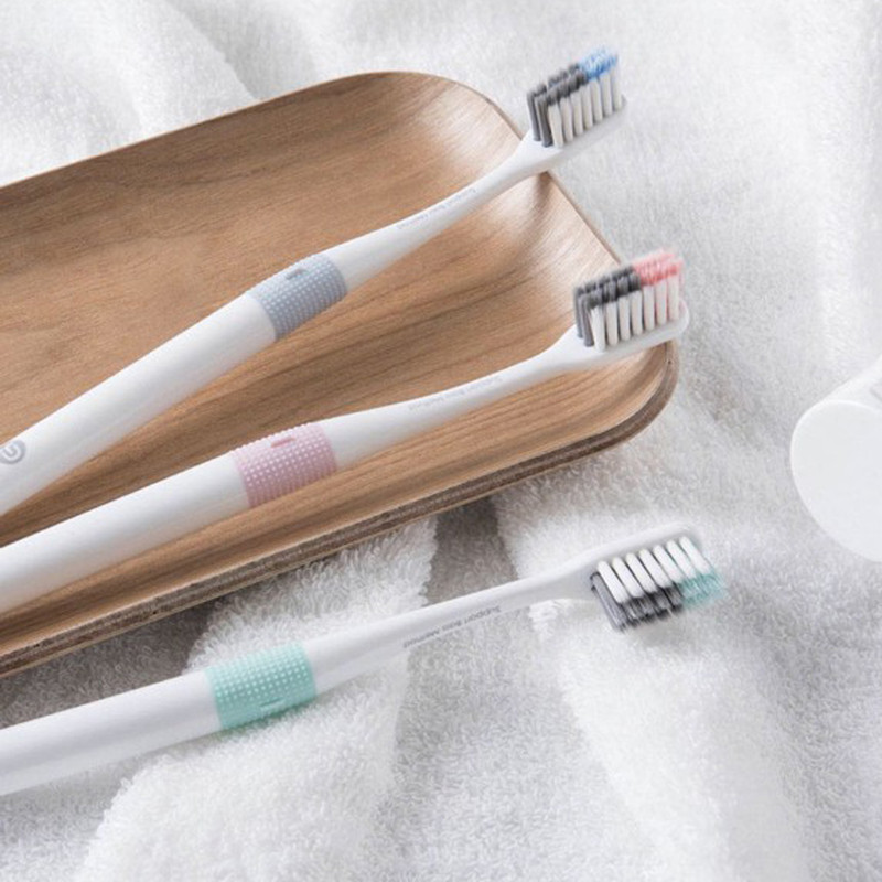 مسواک دکتر بی مدل B Bass مجموعه 4 عددی