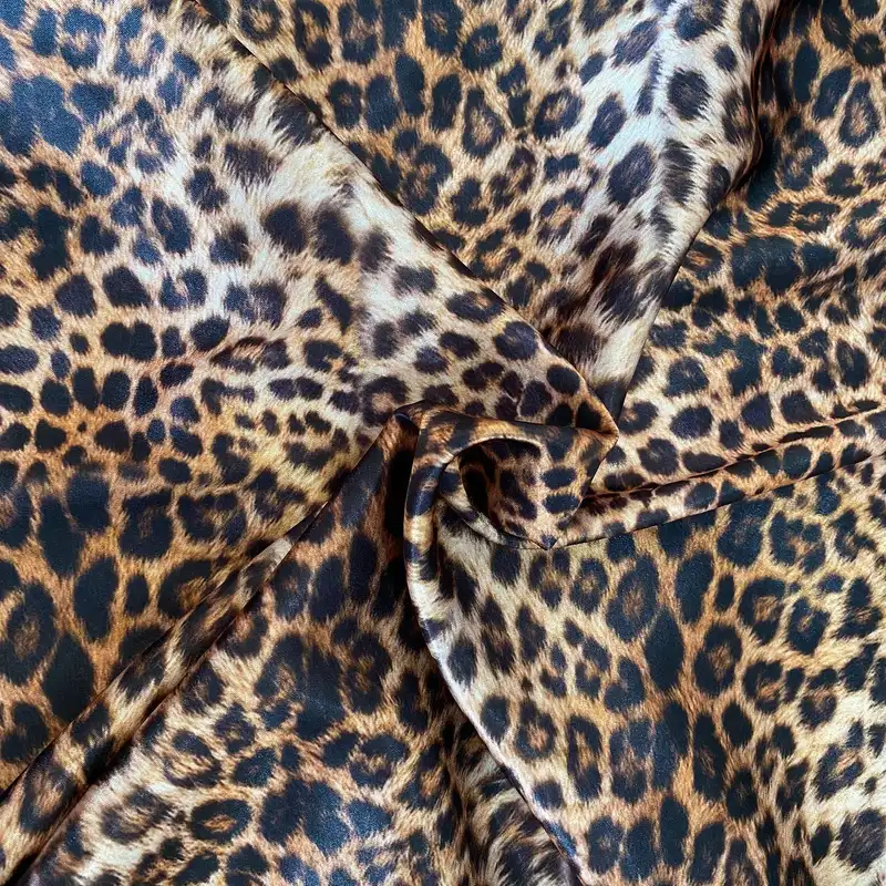 چشم بند خواب مدل ساتن ابريشم طرح پلنگي