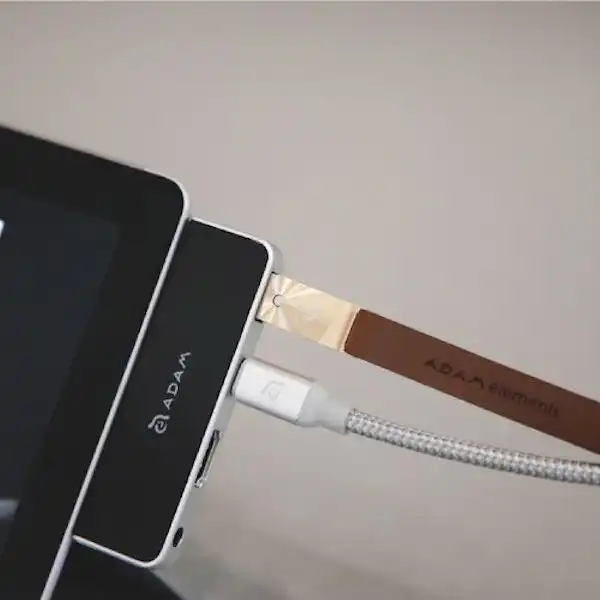 هاب 4 پورت USB-C آدام المنتس مدل CASA HUB S4
