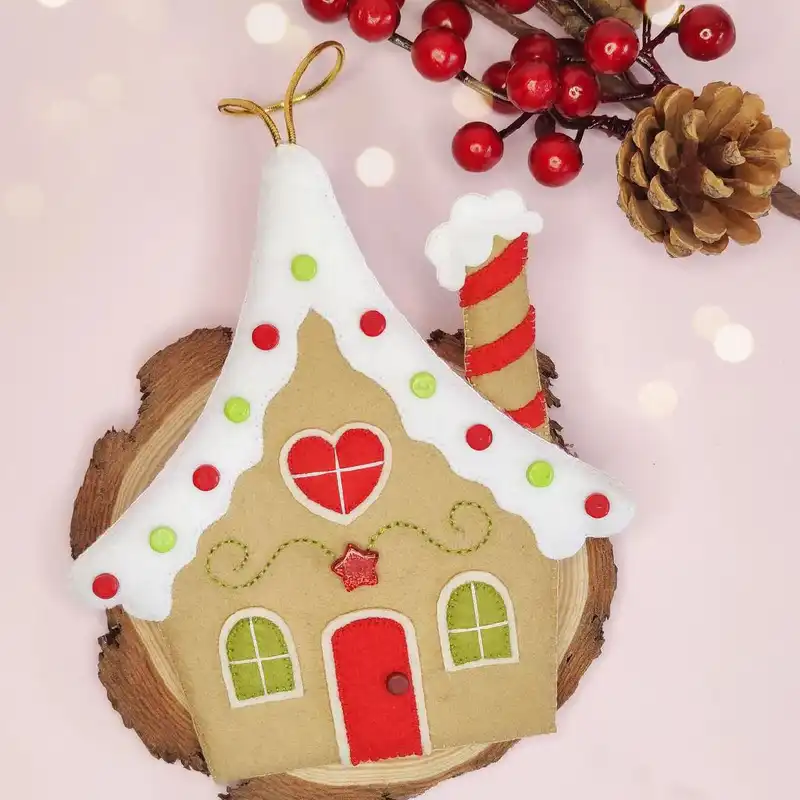 آویز تزئینی نمدی مدل کریسمس طرح کلبه کد 21